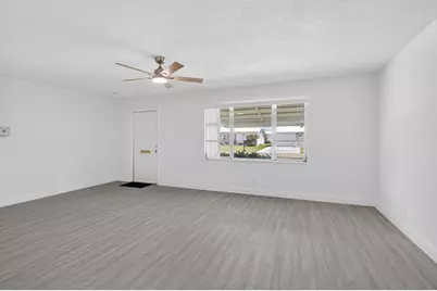 703 SW 18th Street, Boynton Beach, FL 33426 - Photo 7