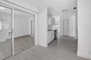703 SW 18th St, Boynton Beach, FL 33426 - Photo 9