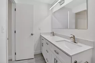 703 SW 18th St, Boynton Beach, FL 33426 - Photo 27