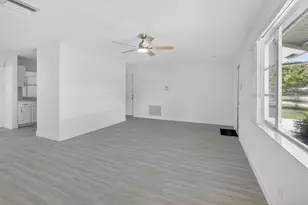 703 SW 18th St, Boynton Beach, FL 33426 - Photo 9
