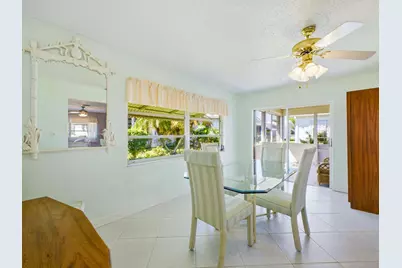 2020 SW 17th Avenue, Boynton Beach, FL 33426 - Photo 9
