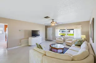 2020 SW 17th Ave, Boynton Beach, FL 33426 - Photo 7