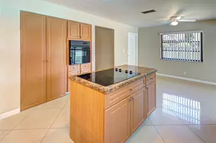 8859 NW 3rd Ct, Coral Springs, FL 33071 - Photo 7