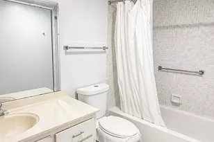 4024 Wolverton E, Boca Raton, FL 33434 - Photo 9