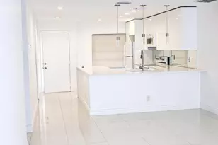 8861 Bella Vista Dr, Boca Raton, FL 33433 - Photo 5