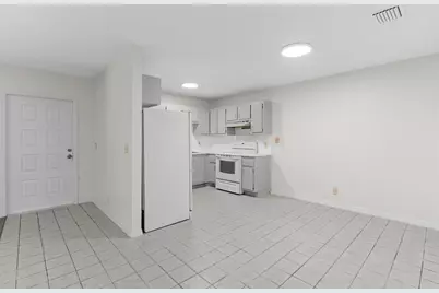13868 York Court #C, Wellington, FL 33414 - Photo 9