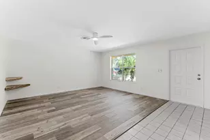 13868 York Ct, Wellington, FL 33414 - Photo 7