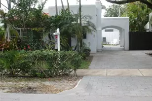 1004 NE 3rd St, Fort Lauderdale, FL 33301 - Photo 1