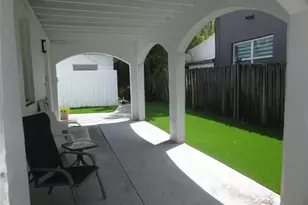 1004 NE 3rd St, Fort Lauderdale, FL 33301 - Photo 17