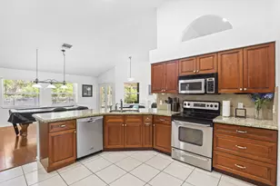 13885 Sheffield St, Wellington, FL 33414 - Photo 13