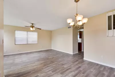 1475 Lake Mango Way, West Palm Beach, FL 33406 - Photo 9