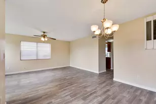1475 Lake Mango Way, West Palm Beach, FL 33406 - Photo 9