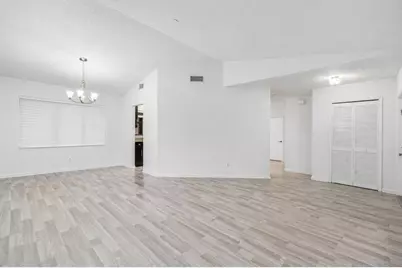 190 Parkwood Drive S, Royal Palm Beach, FL 33411 - Photo 19