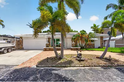 420 SE 14th Avenue, Pompano Beach, FL 33060 - Photo 1
