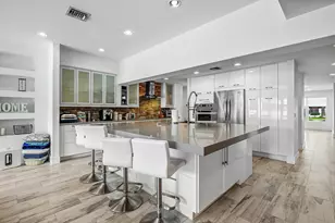 740 NE 36th St, Boca Raton, FL 33431 - Photo 7