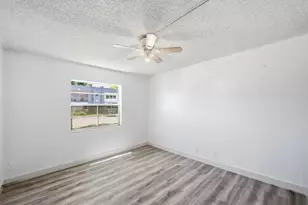 452 Normandy, Delray Beach, FL 33484 - Photo 7