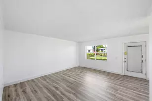 452 Normandy, Delray Beach, FL 33484 - Photo 21
