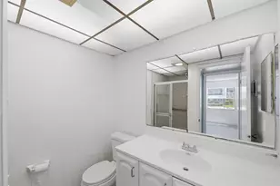 452 Normandy, Delray Beach, FL 33484 - Photo 13