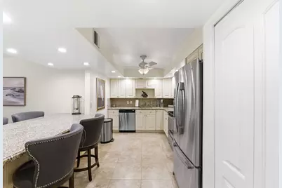 3800 Oaks Clubhouse Drive #106, Pompano Beach, FL 33069 - Photo 19