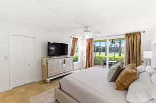 3800 Oaks Clubhouse Dr, Pompano Beach, FL 33069 - Photo 23