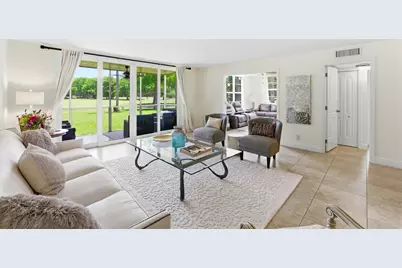 3800 Oaks Clubhouse Drive #106, Pompano Beach, FL 33069 - Photo 11