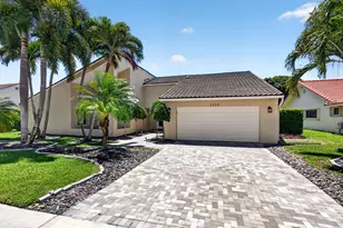 2320 SW 23rd Cranbrook Dr, Boynton Beach, FL 33436 - Photo 3