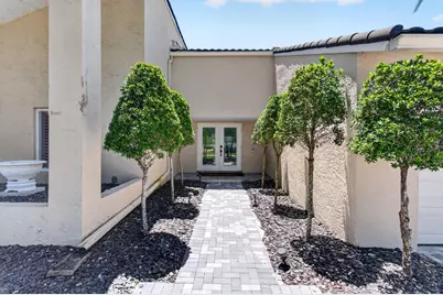 2320 SW 23rd Cranbrook Drive, Boynton Beach, FL 33436 - Photo 5