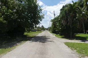 6640 Riggers Rd, Lake Worth, FL 33462 - Photo 5