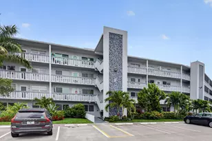 446 Richmond F, Deerfield Beach, FL 33442 - Photo 3