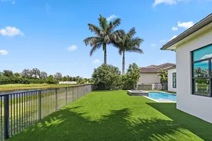 9275 Biaggio Rd, Boca Raton, FL 33496 - Photo 25