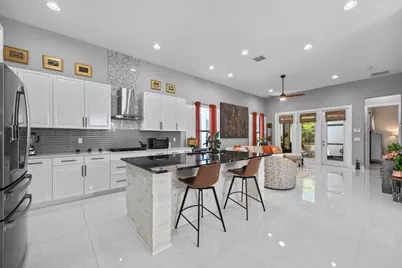 7041 Edison Place, Palm Beach Gardens, FL 33418 - Photo 7