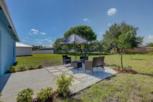 2352 SW Plum Ct, Port Saint Lucie, FL 34953 - Photo 19