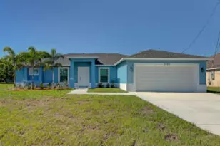 2352 SW Plum Ct, Port Saint Lucie, FL 34953 - Photo 1