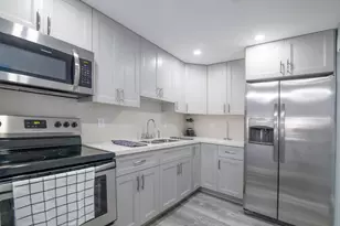 320 S Surf Rd, Hollywood, FL 33019 - Photo 13