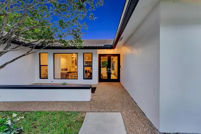 2425 NW 26th Street, Boca Raton, FL 33431 - Photo 5