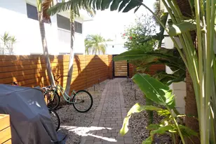1917 NE 3rd St, Deerfield Beach, FL 33441 - Photo 25