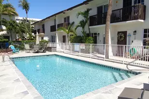 1917 NE 3rd St, Deerfield Beach, FL 33441 - Photo 27