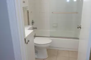 1917 NE 3rd St, Deerfield Beach, FL 33441 - Photo 19