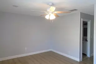1917 NE 3rd St, Deerfield Beach, FL 33441 - Photo 17