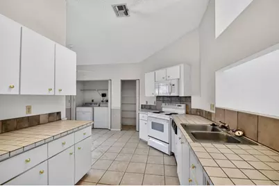 9 Corrie Place, Boynton Beach, FL 33426 - Photo 5