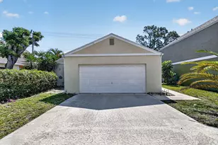9 Corrie Pl, Boynton Beach, FL 33426 - Photo 3