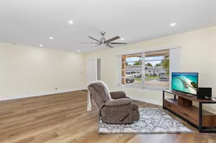 4405 NW 43rd Terrace, Tamarac, FL 33319 - Photo 19