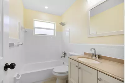 4405 NW 43rd Terrace, Tamarac, FL 33319 - Photo 37