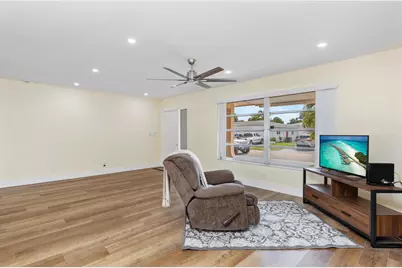 4405 NW 43rd Terrace, Tamarac, FL 33319 - Photo 19