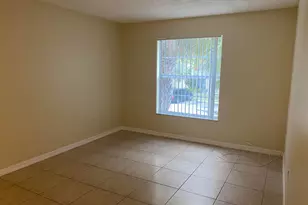 405 Executive Center Dr, West Palm Beach, FL 33401 - Photo 13