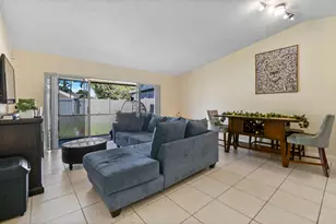 4 Knightsbridge Ln, Boynton Beach, FL 33426 - Photo 31