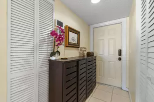 4 Knightsbridge Ln, Boynton Beach, FL 33426 - Photo 7