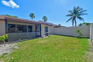 4 Knightsbridge Ln, Boynton Beach, FL 33426 - Photo 39