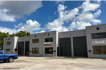 1750 W 39th Place #1005, Hialeah, FL 33012 - Photo 1