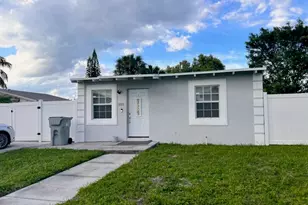 555 NW 15th Ct, Pompano Beach, FL 33060 - Photo 1